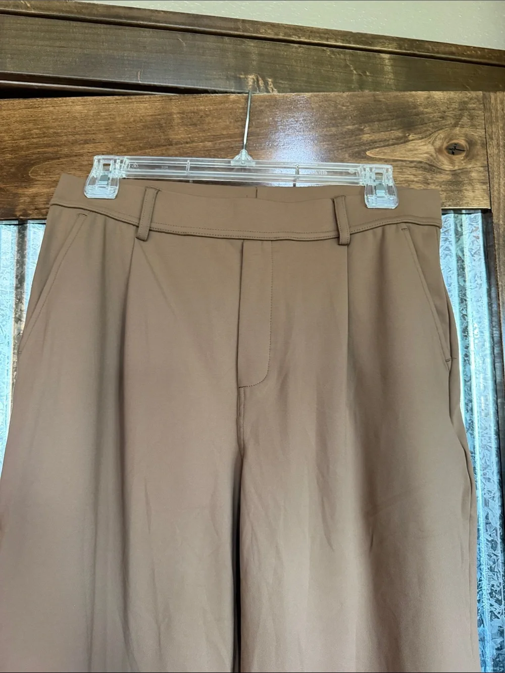 NWOT   HALARA Women's Wide-Leg work pants- brown sz med